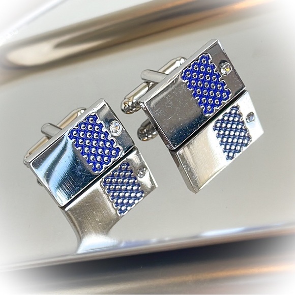 💕Mens Cufflinks Silver Tone with Blue Grid Pattern & Small CZ Stone💕 - Picture 6 of 8
